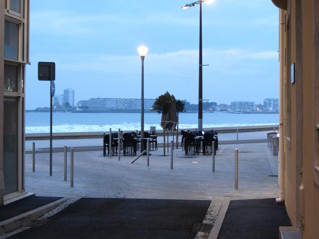 Hotel & Cantine De La Plage Les Sables-dʼOlonne Eksteriør billede