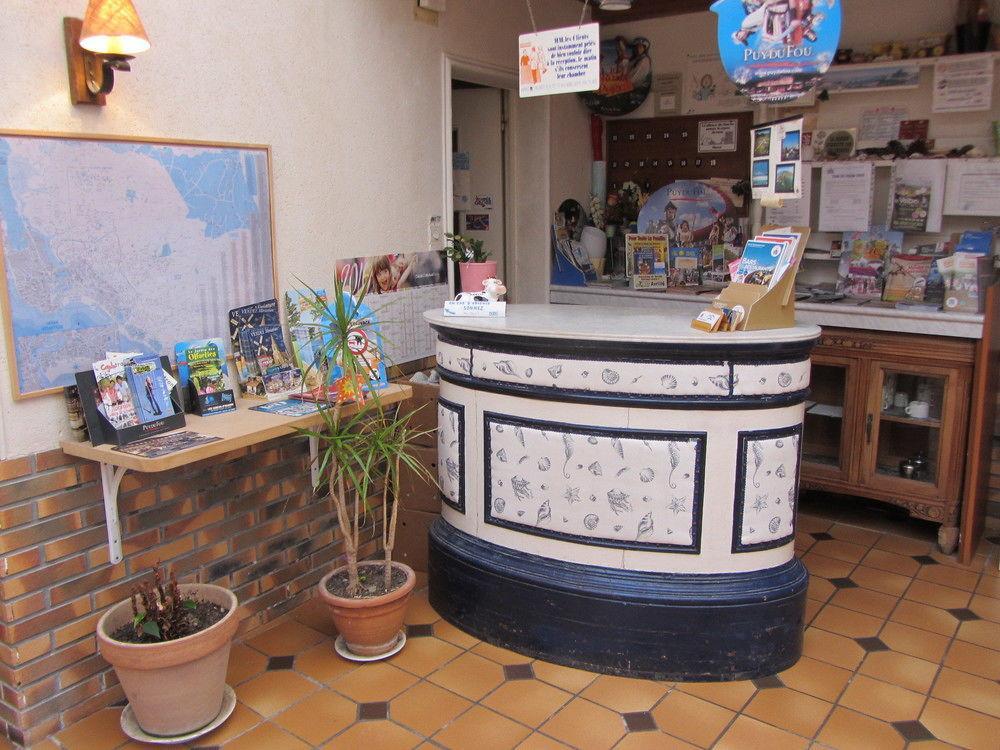 Hotel & Cantine De La Plage Les Sables-dʼOlonne Eksteriør billede
